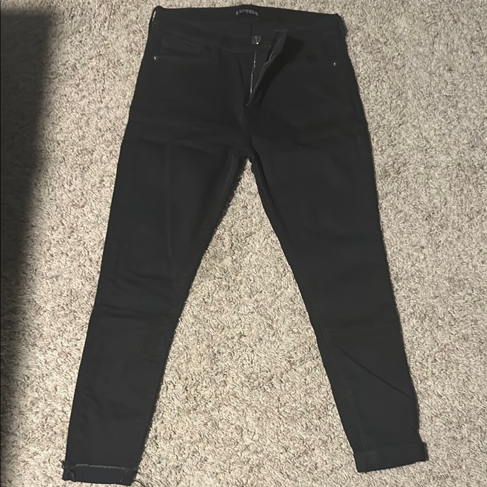 Black Skinny Jeans